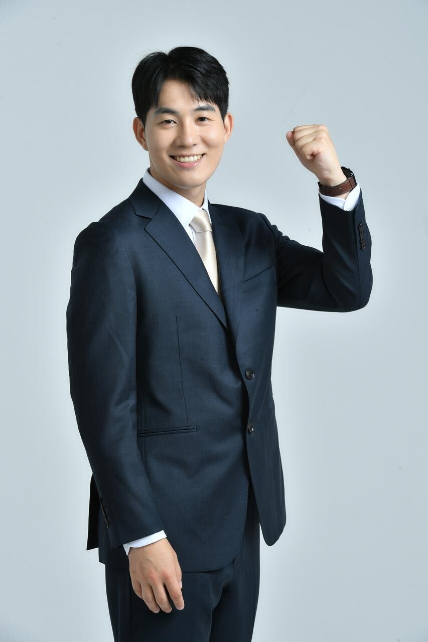 전현무, "이건 아니다" 디스 후 12년 만에 이영표와 월드컵 중계 호흡