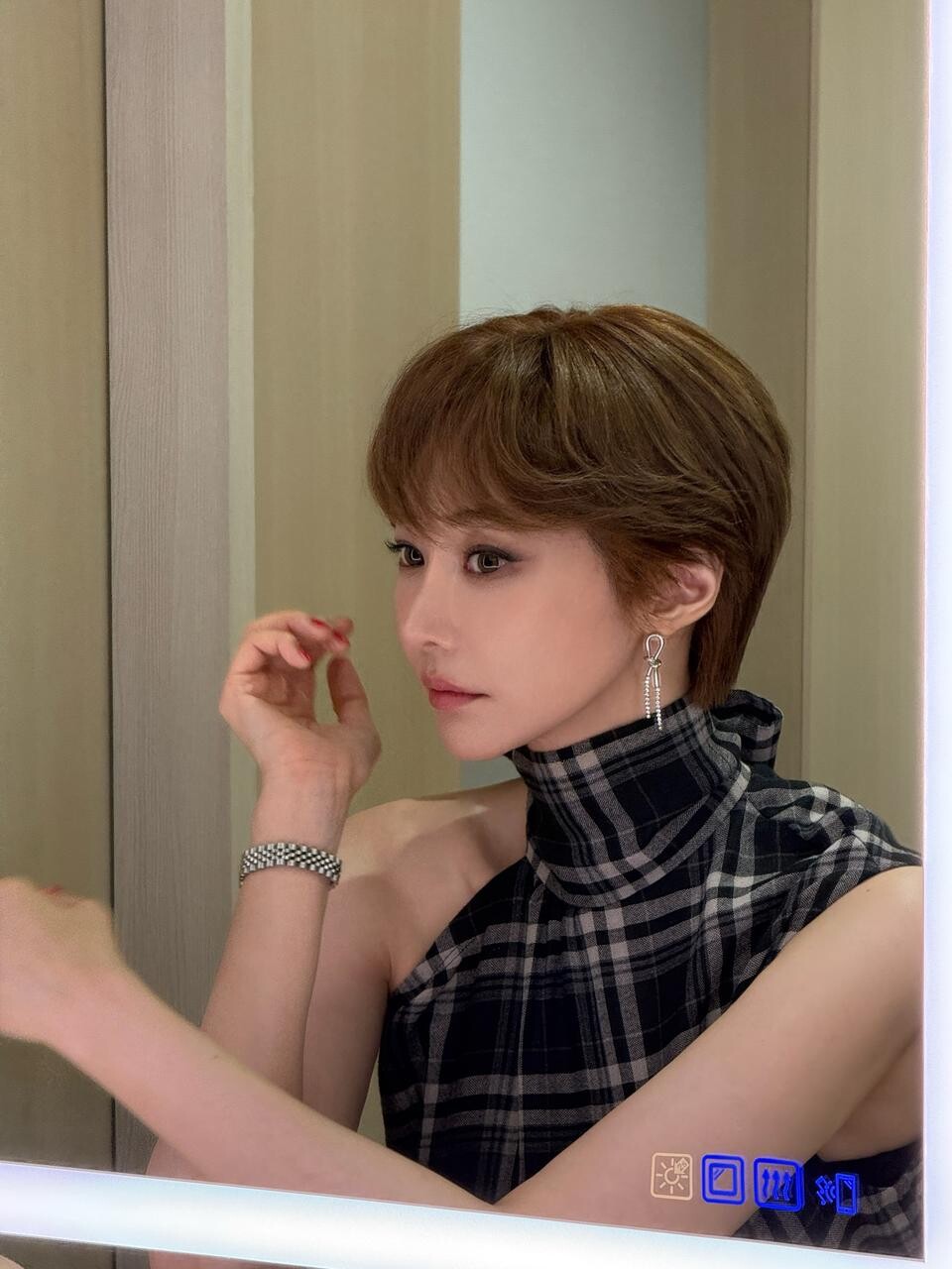 고준희 단발 스타일링