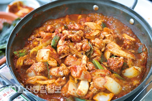 [명품울주 맛집멋집을 찾아라]모락모락 곰장어 향이 그리울 때 김양집