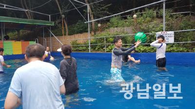 롯데케미칼 샤롯데 봉사단, 장애인과 여름나기 물놀이 행사