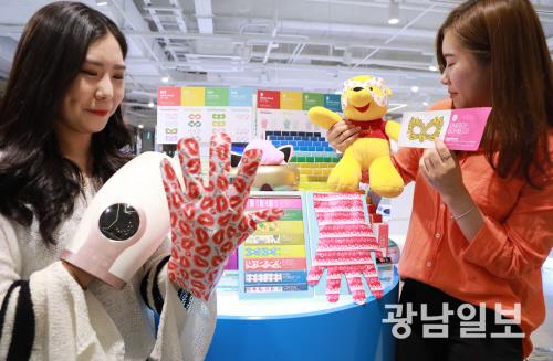피부 마사지로 힐링해요