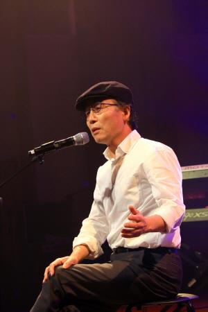 김원중 달거리 보며 ‘코로나블루’ 극복해요
