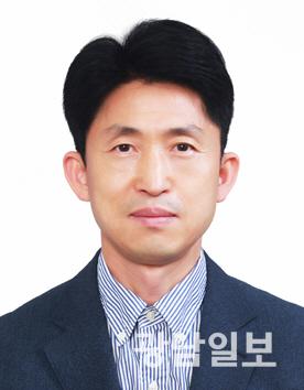 [경제칼럼] 안전모·안전대 착용으로 추락 사망사고를 줄이자
