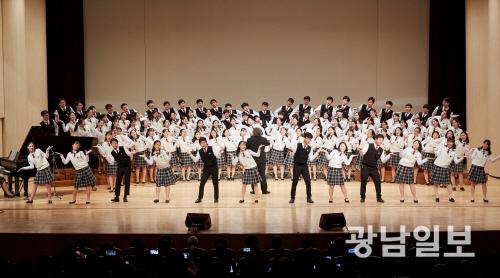 그라시아스 소년소녀합창단 국제 콩쿠르서 1위