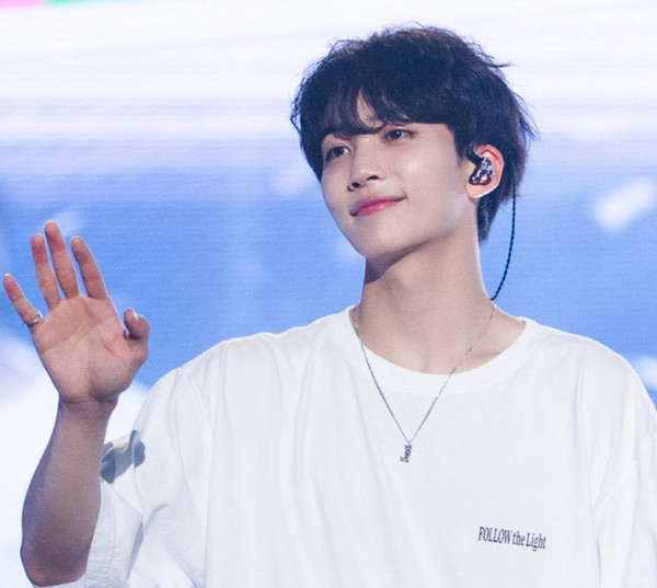 세븐틴 정한, 멤버 중 첫 입대... 병역의무 성실히 이행할 것