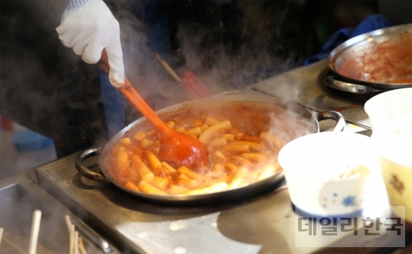 식약처, 학교 주변 분식점·문방구 등 위생 점검 실시