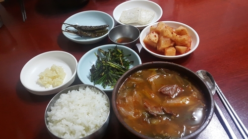 [주간한국] [이야기가 있는 맛집(245)] ‘옛집식당’ 김광자