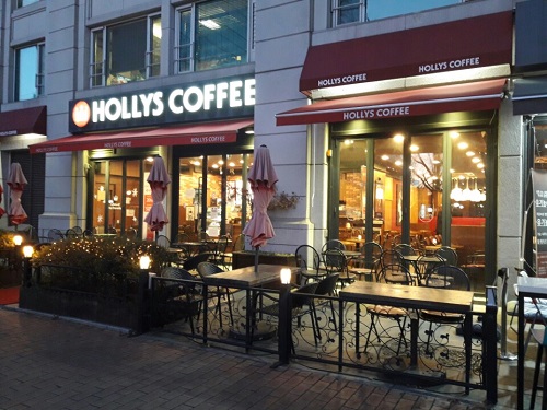  [주간한국] 중국 매각설 할리스커피 가맹점주-본사 갈등 