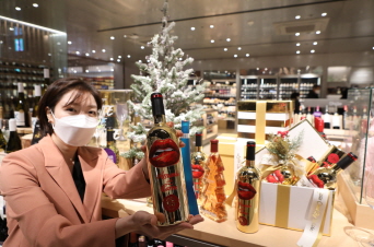 롯데백화점 광주점 크리스마스 와인 선봬