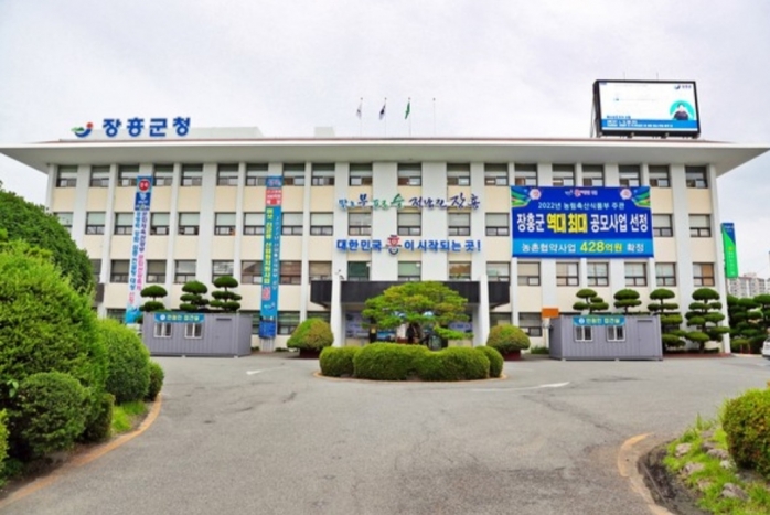 전남 장흥군 회진면 진목마을 이시우씨, 쌀 나눔 통해 이웃사랑 모범 보여