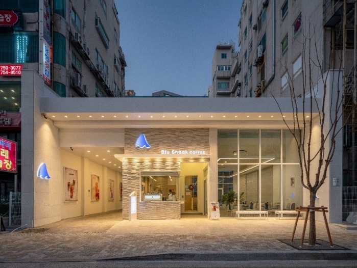 부산 프랜차이즈 카페 블루샥, 서김해·민락 DT점 오픈