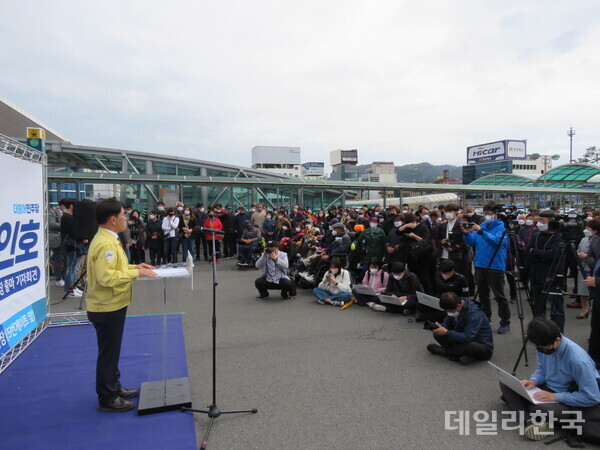 [6·1지선] 황인호 동구청장, 재선 도전...현역 구청장 중 첫 출마 선언