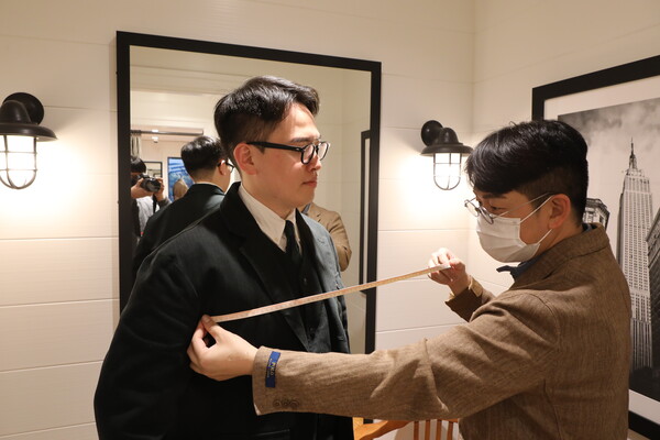 롯데백화점 광주점, 남성 맞춤 정장 이벤트 진행