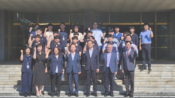 설동호 대전교육감, 전국기능경기대회 훈련 현장 방문...좋은 결실 맺기를