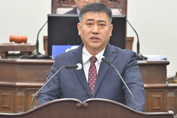 이범수 공주시의원, 집행부 실·과장들 위법지적할 수 있는 용기 필요