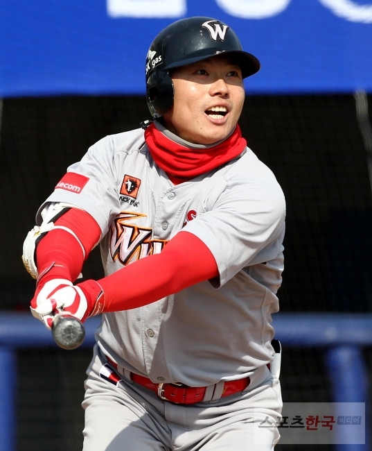 ‘재상·동화 백투백 홈런’ SK, 롯데에 싹쓸이