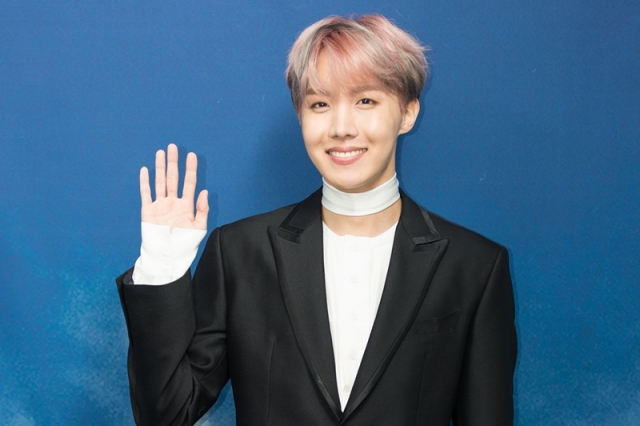  봄날부터 마마까지, 곡명으로 2배 즐기는 방탄소년단 콘서트 현장 