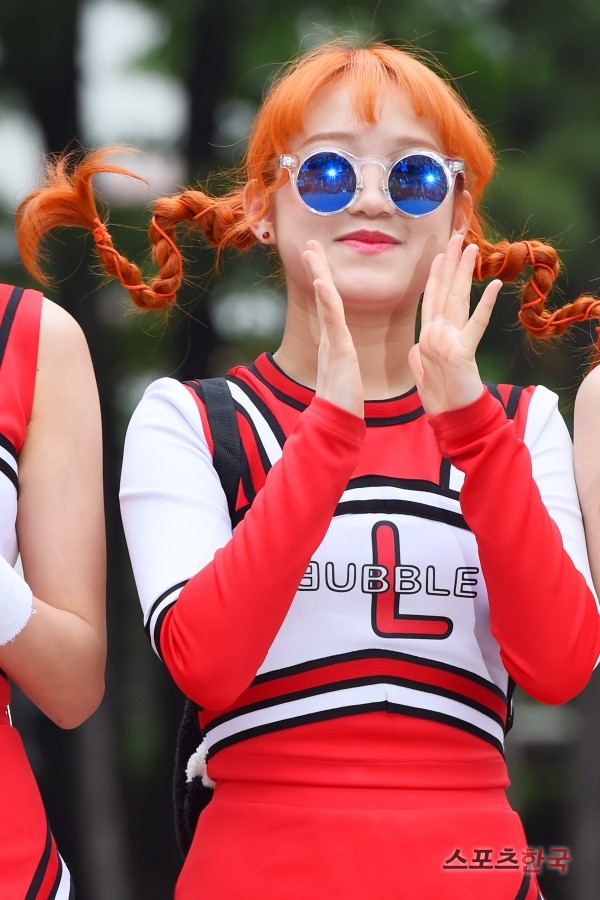  립버블 한비, CG 같은 헤어스타일 (뮤직뱅크 출근길) 