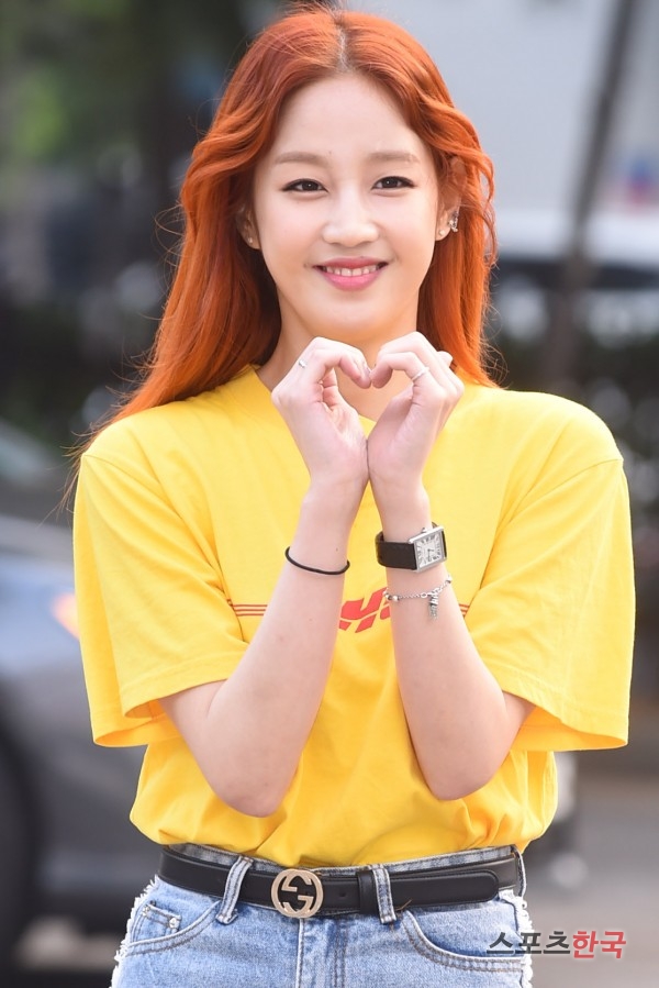  박보람 더 예뻐졌다~(뮤직뱅크 출근길) 