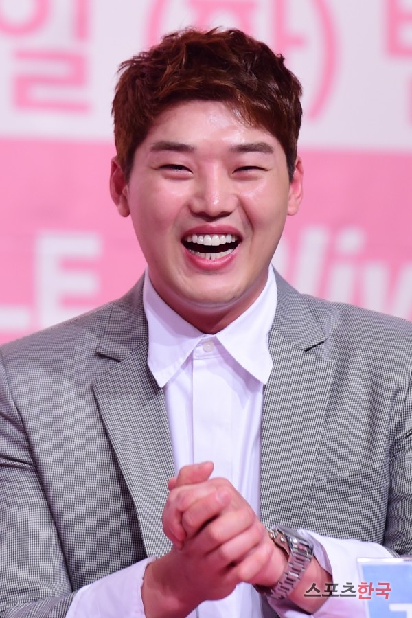  권혁수, 음성 지원 될 듯한 미소 