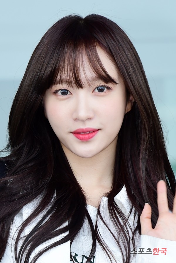  EXID 하니, 레드립 돋보이는 헤어스타일 