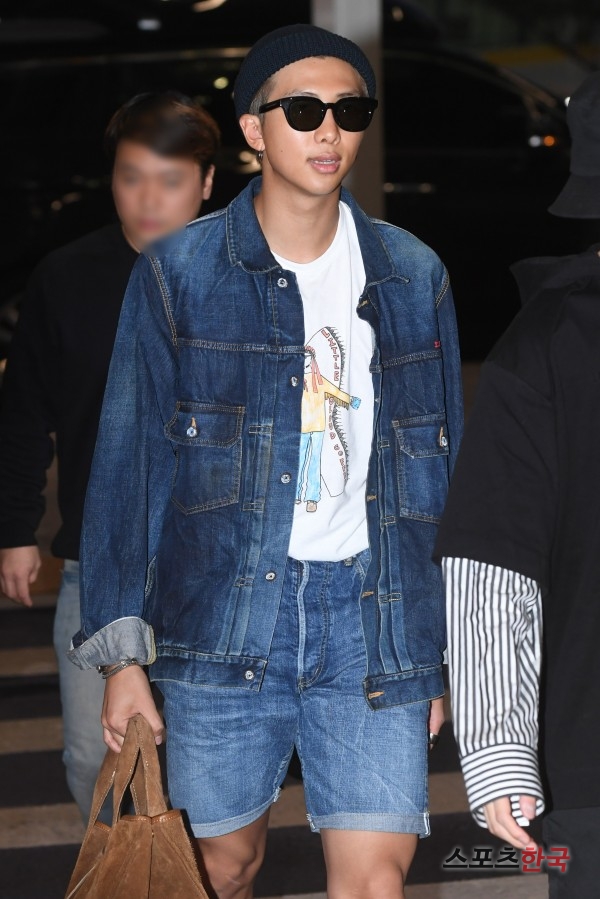 방탄소년단(BTS) RM, 센스있는 청청패션 
