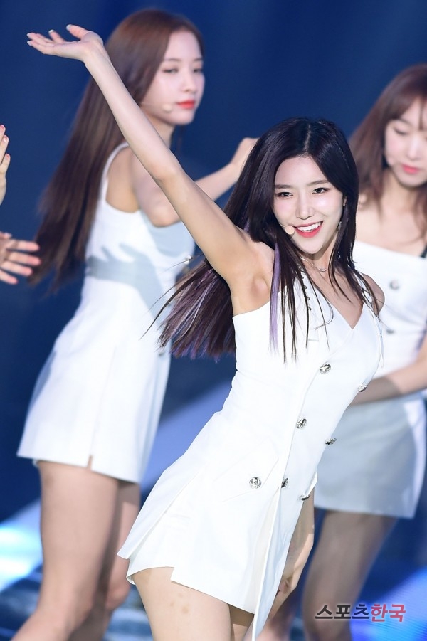  우주소녀 다원, 새하얀 청순 미소 (더쇼) 