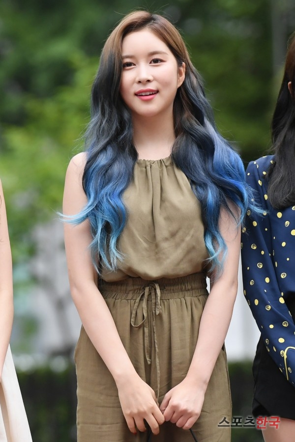  우주소녀 다영, 매력적인 투톤헤어 (뮤직뱅크 출근길) 