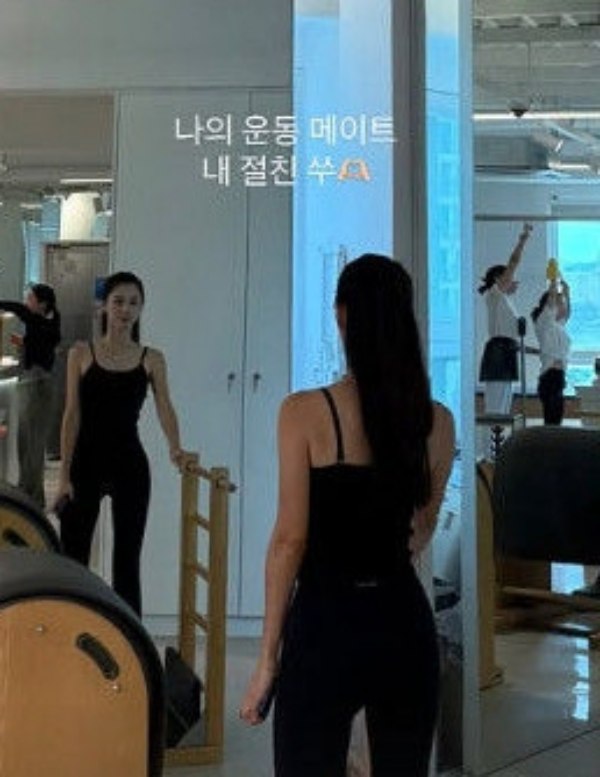 '배용준' 박수진, 韓 근황 포착… 여전한 미모 "애 둘 맘 맞아?"