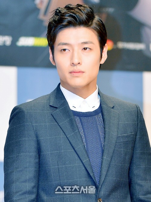 미생 임시완-강소라-강하늘-이성민 연기포인트도 개성 넘치네~
