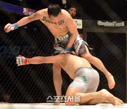 [SS포토]로드FC 영건즈 김형수-브라이언 최, 위아래 할 것 없이...