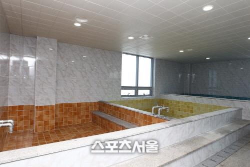 지친 선수들의 안식처? SK 퓨처스파크 사우나