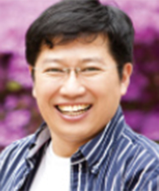유승준 인터뷰어 신현원, 그는 누구인가?