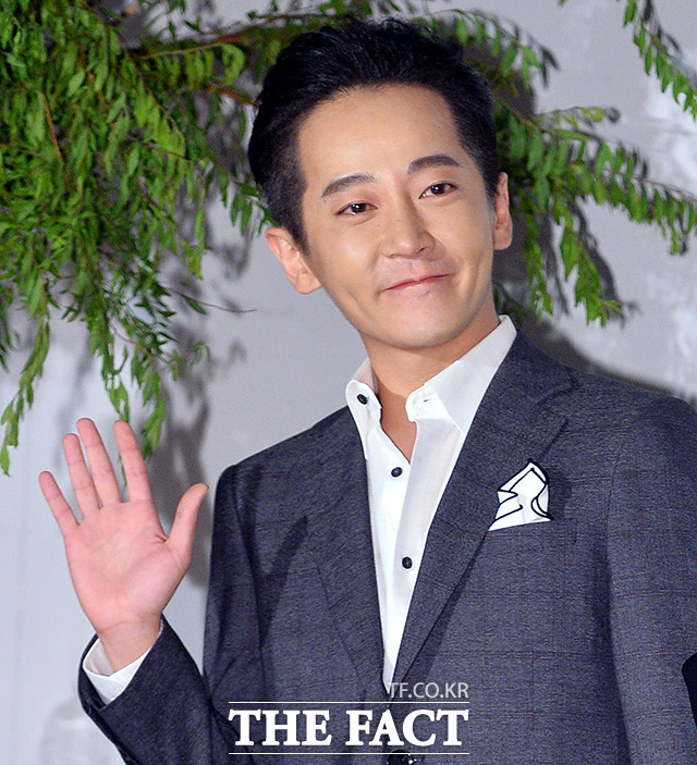 제이윤, 유승준 옹호글 언급…기사도 웃기도 댓글도 웃기고