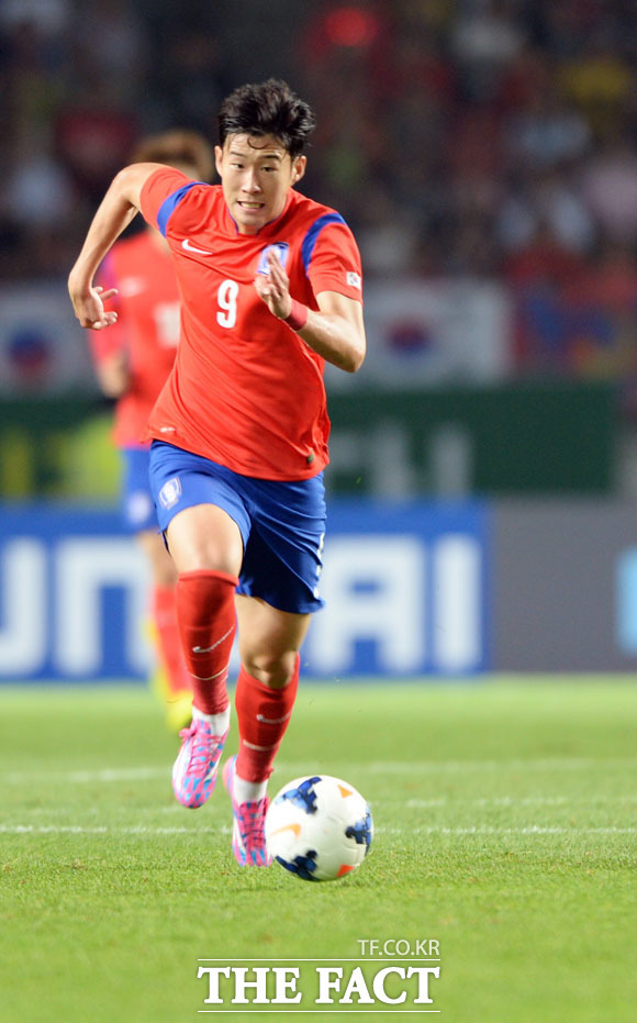 [미얀마전] 손흥민 무회전 프리킥! 한국 2-0 미얀마(후반 22분)