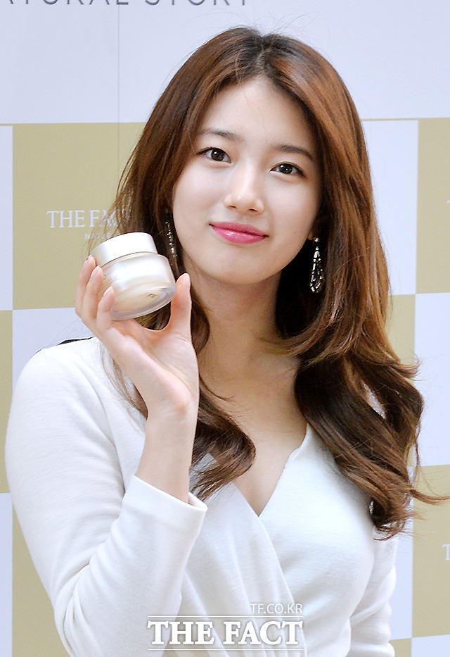[TF클릭] 수지, 투명한 피부의 비결 맞춰보세요