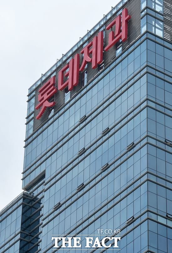 [TF이슈&주가] 롯데제과, 호텔롯데 상장 연기 등으로 투자심리 악화