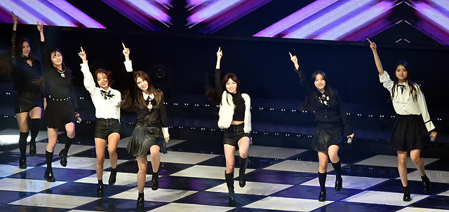 [TF포토] 아이오아이, 빠져드는 픽미 픽미 업!