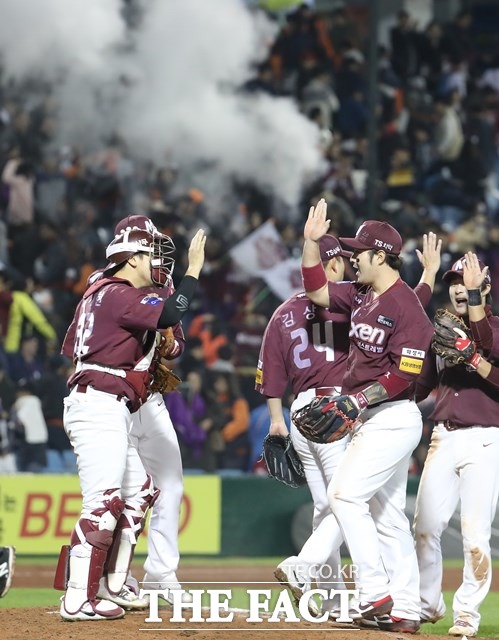  [넥센 3-2 한화] 박병호 투런포, 주루플레이 자멸 한화 눌렀다