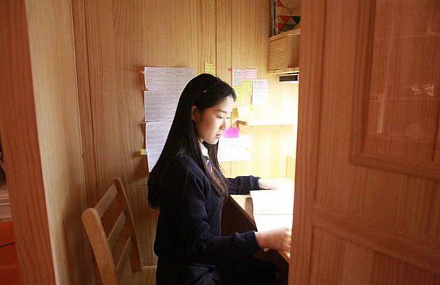  스카이캐슬 예서 책상 제작자 원래 딸 위해 만든 것, 입소문 나더라