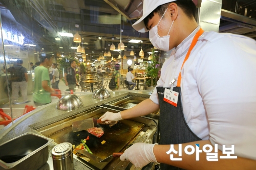 매장 특성화로 활로 찾는 대형마트