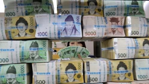 가계 이자소득 22년 만에 최소… 이자지출은 8.6% 증가
