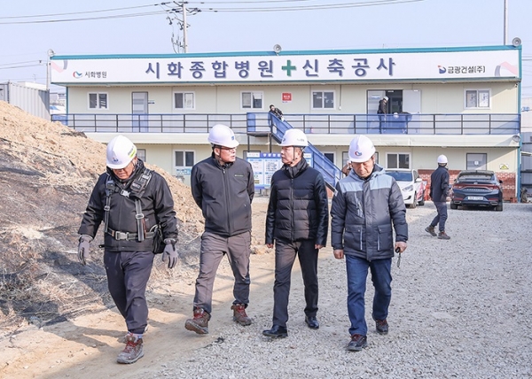 최병철 시화병원 이사장, 신축병원 현장 방문