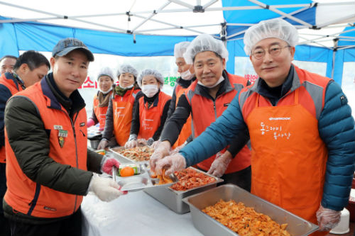 [포토] 한국타이어, 대전역 동광장서 ‘사랑의 밥차 무료 급식’ 진행