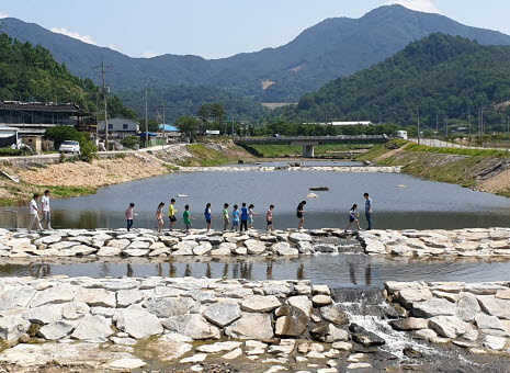 산청 오전마을 어도·보 설치로 생태하천 조성