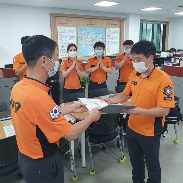 군산소방서, 생명살린 소방대원·시민 하트세이버 수여