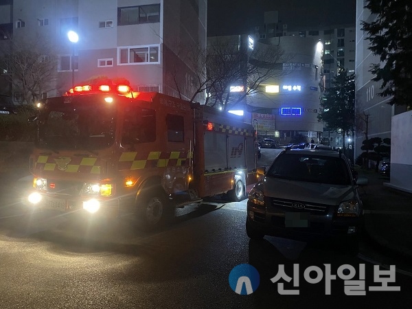 창원소방본부, 야간 공동주택 소방차 출동로 확보 훈련 실시