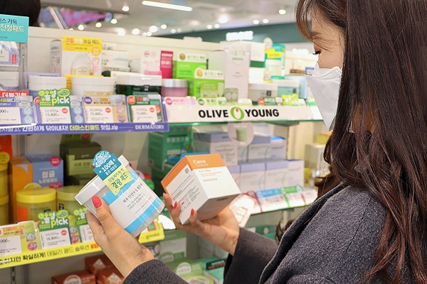 올리브영 패드 시장 공략…카테고리 신설·육성