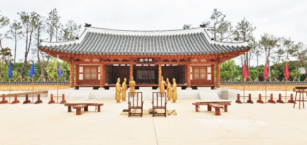 첫 삽 8년 만에 상주시 경상감영공원 문 열다
