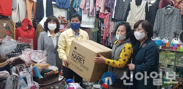 창원 의창구, 전통시장 18곳에 덴탈마스크 2만장 배부